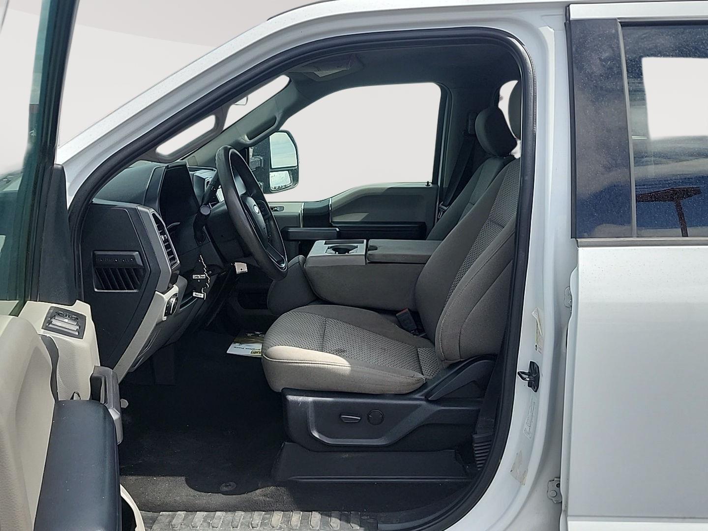2020 Ford F-250 XLT photo 10