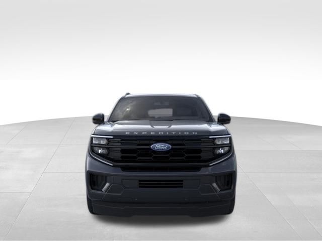 2025 Ford Expedition photo 3