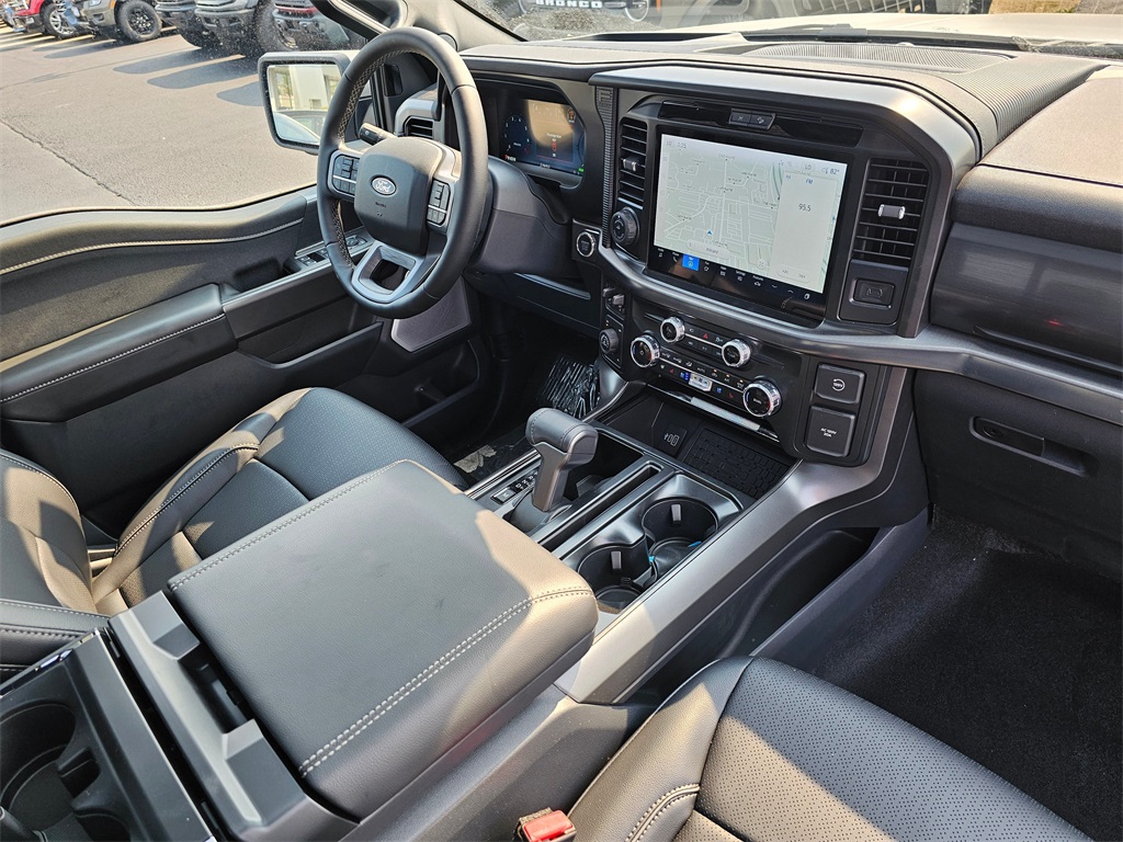 2025 Ford F-150 Lariat photo 11