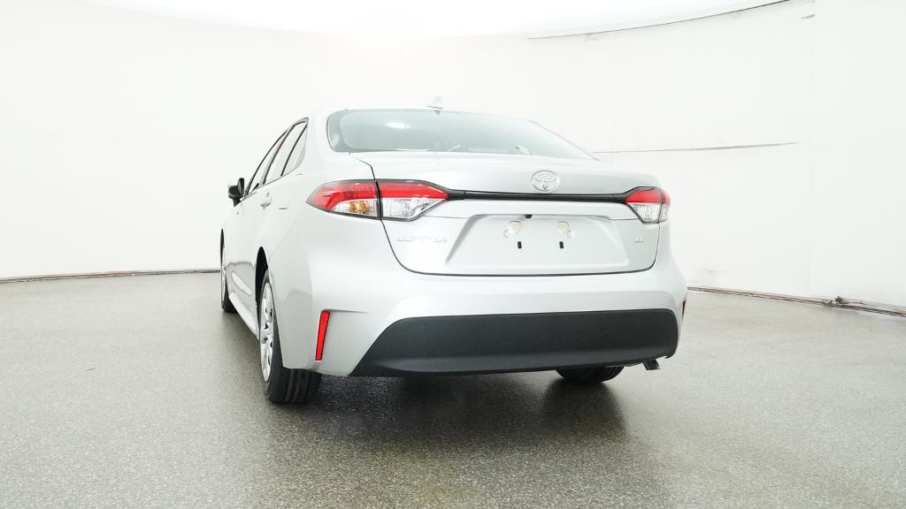 2025 Toyota Corolla LE photo 16