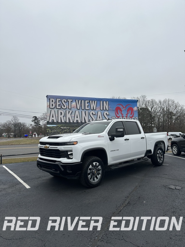 2024 Chevrolet Silverado 2500HD Custom's photo