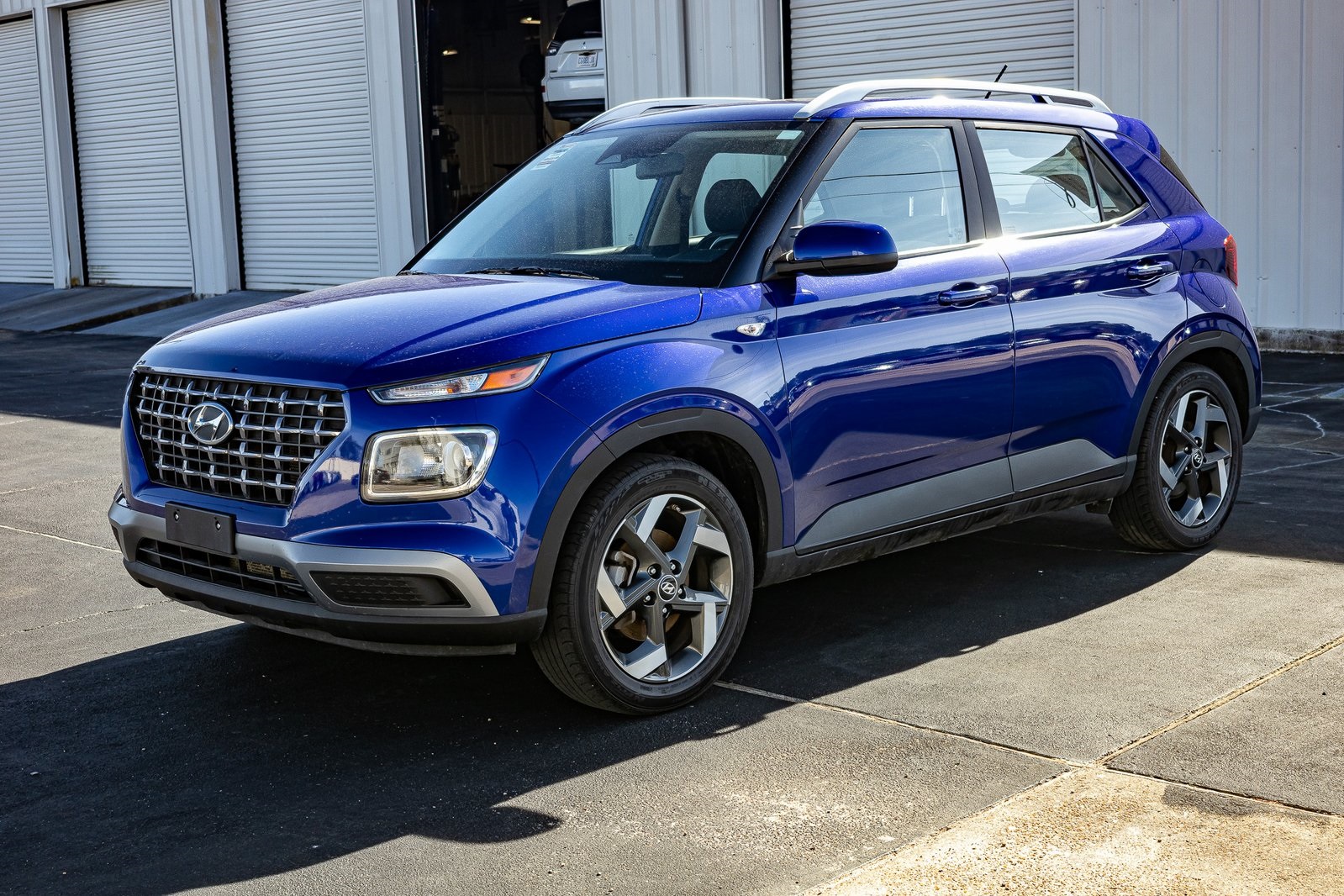 2023 Hyundai Venue SEL's photo