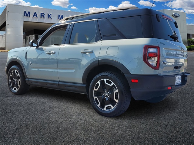 2023 Ford Bronco Sport Outer Banks photo 3