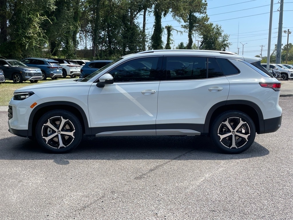 2025 Volkswagen Tiguan SE photo 22