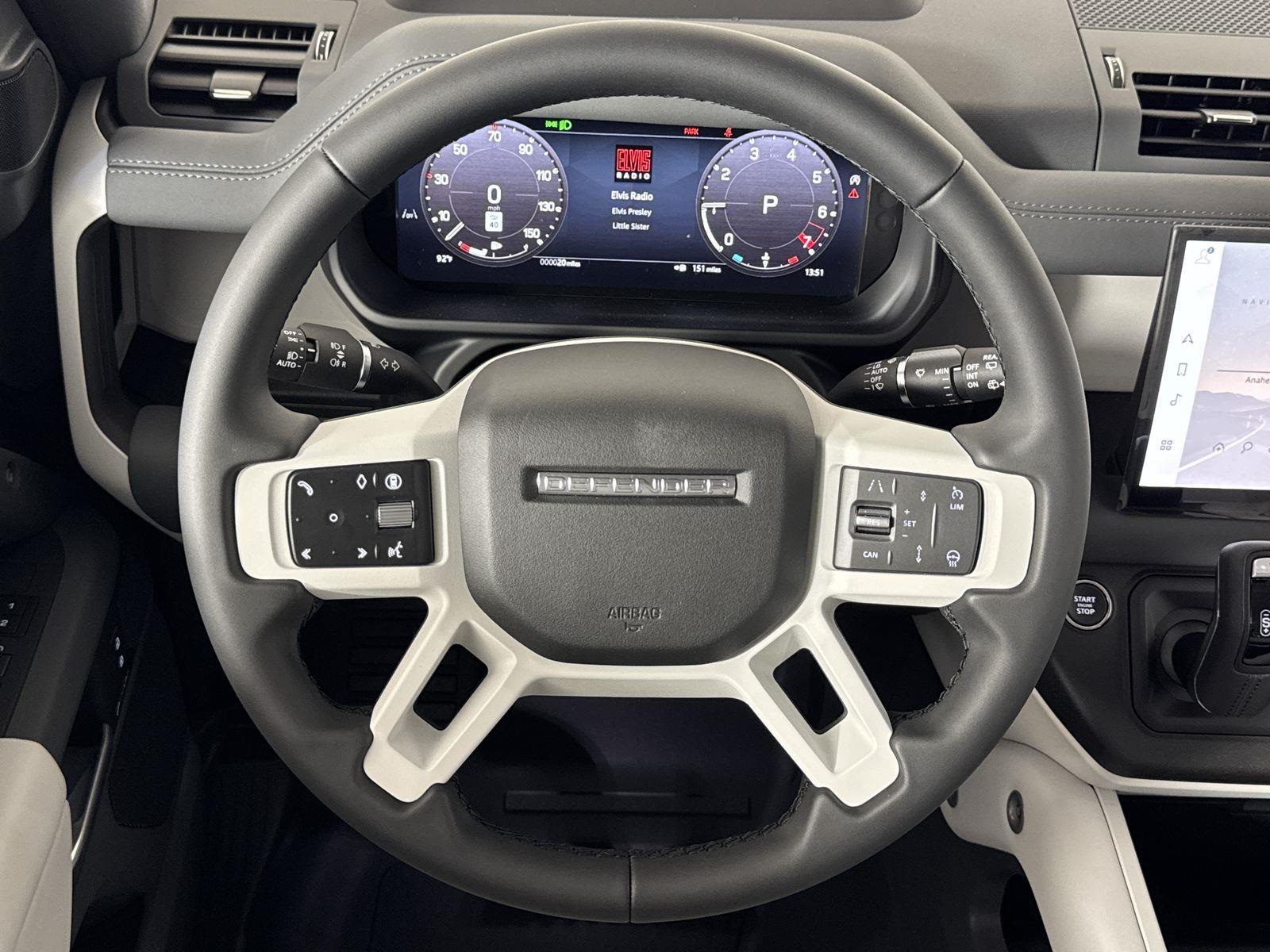 2025 Land Rover Defender 130 S photo 12
