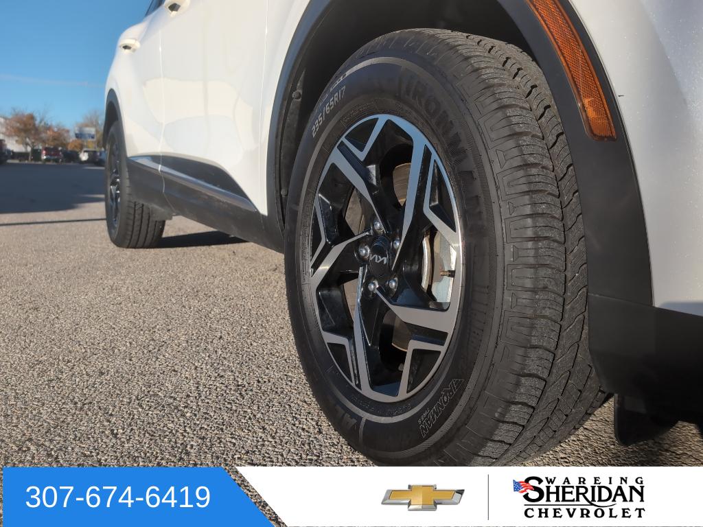 2024 Kia Sportage LX photo 4