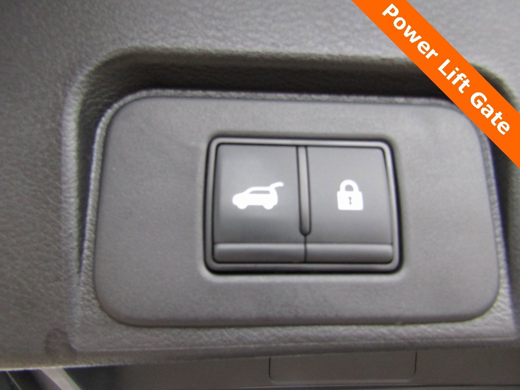 2024 Nissan Rogue SV photo 12