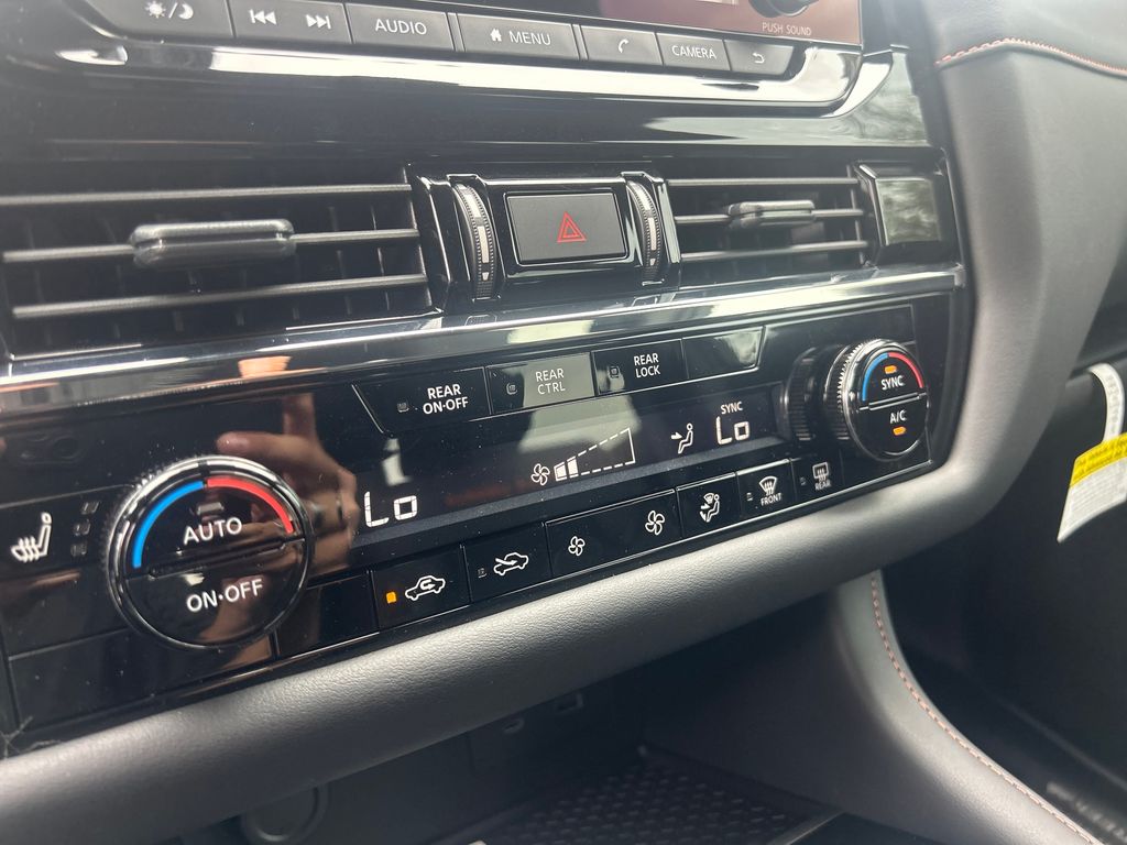 2025 Nissan Pathfinder Rock Creek photo 30