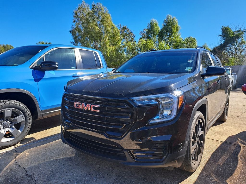 2023 GMC Terrain SLE's photo
