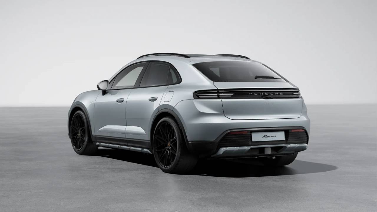 2025 Porsche Macan Electric photo 3