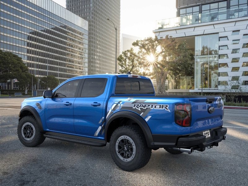 2025 Ford Ranger Raptor photo 2