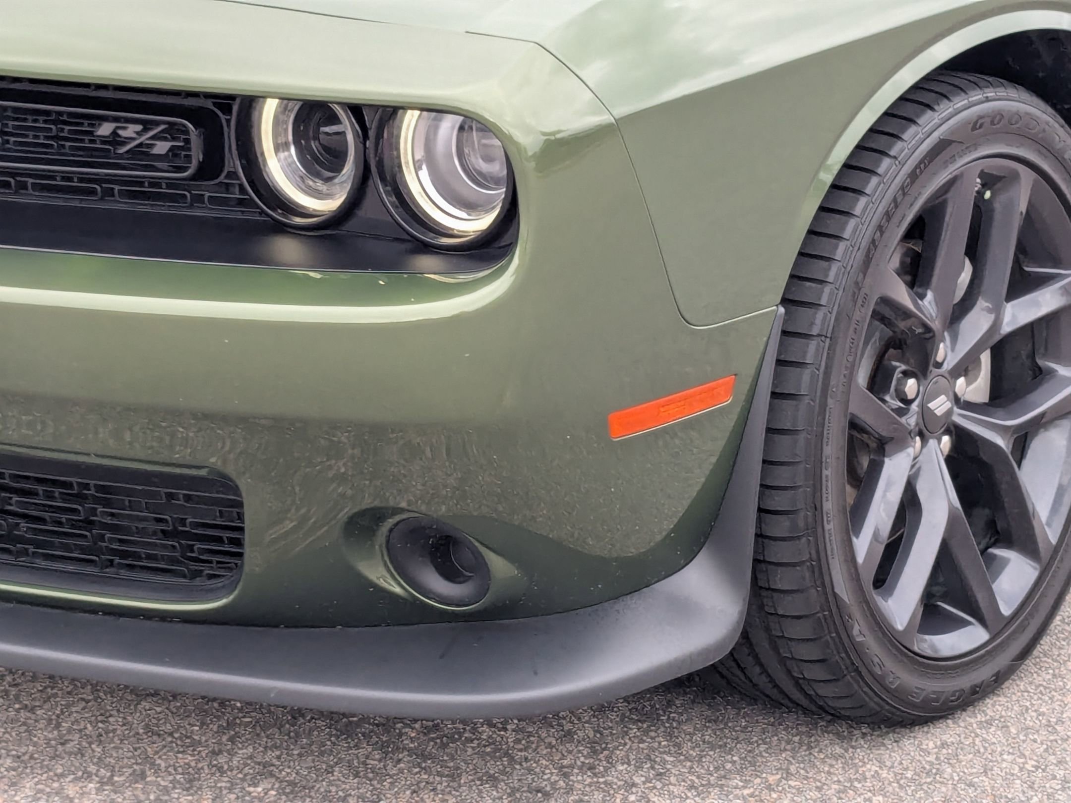 2023 Dodge Challenger R/T photo 2