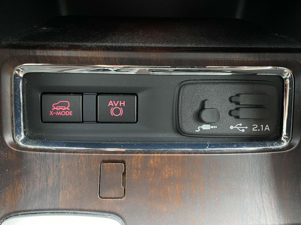 2022 Subaru Ascent Touring photo 20