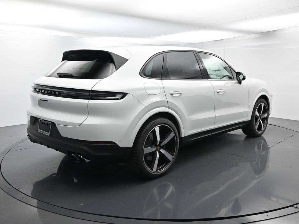 2026 Porsche Cayenne photo 12