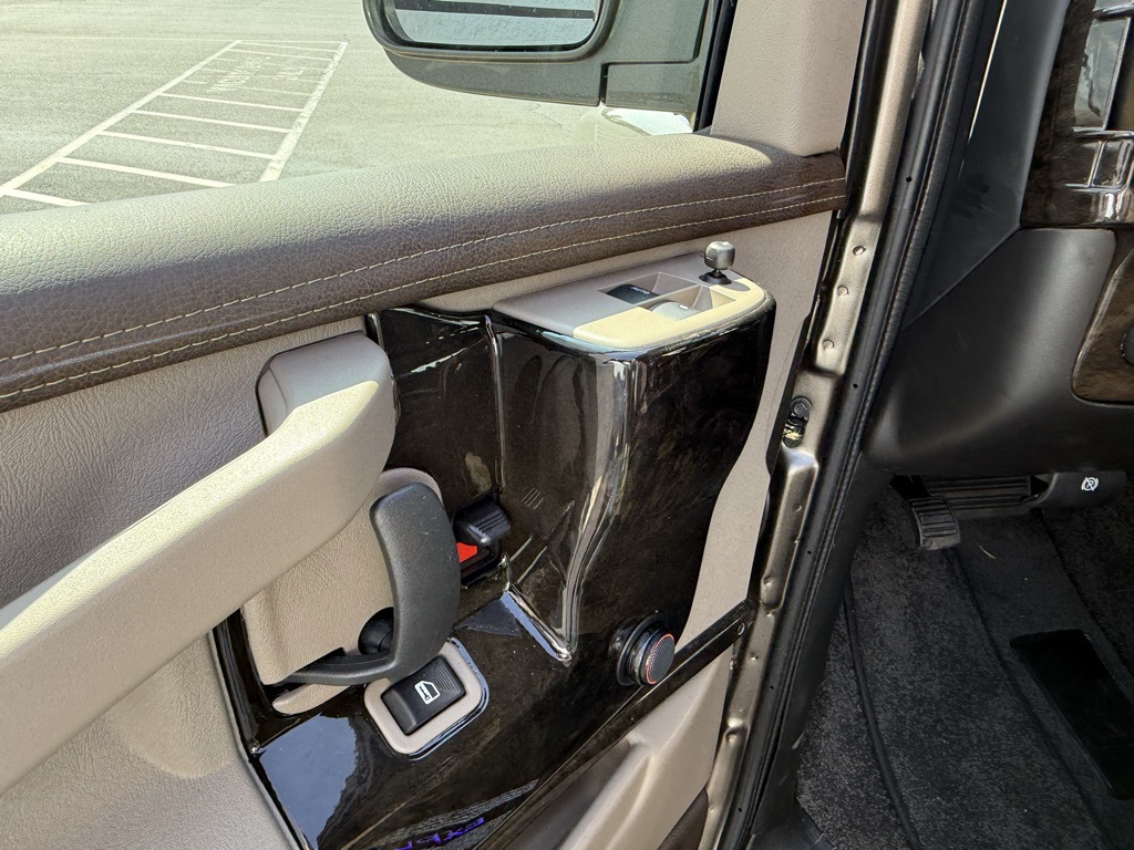 2025 Gmc Savana photo 11
