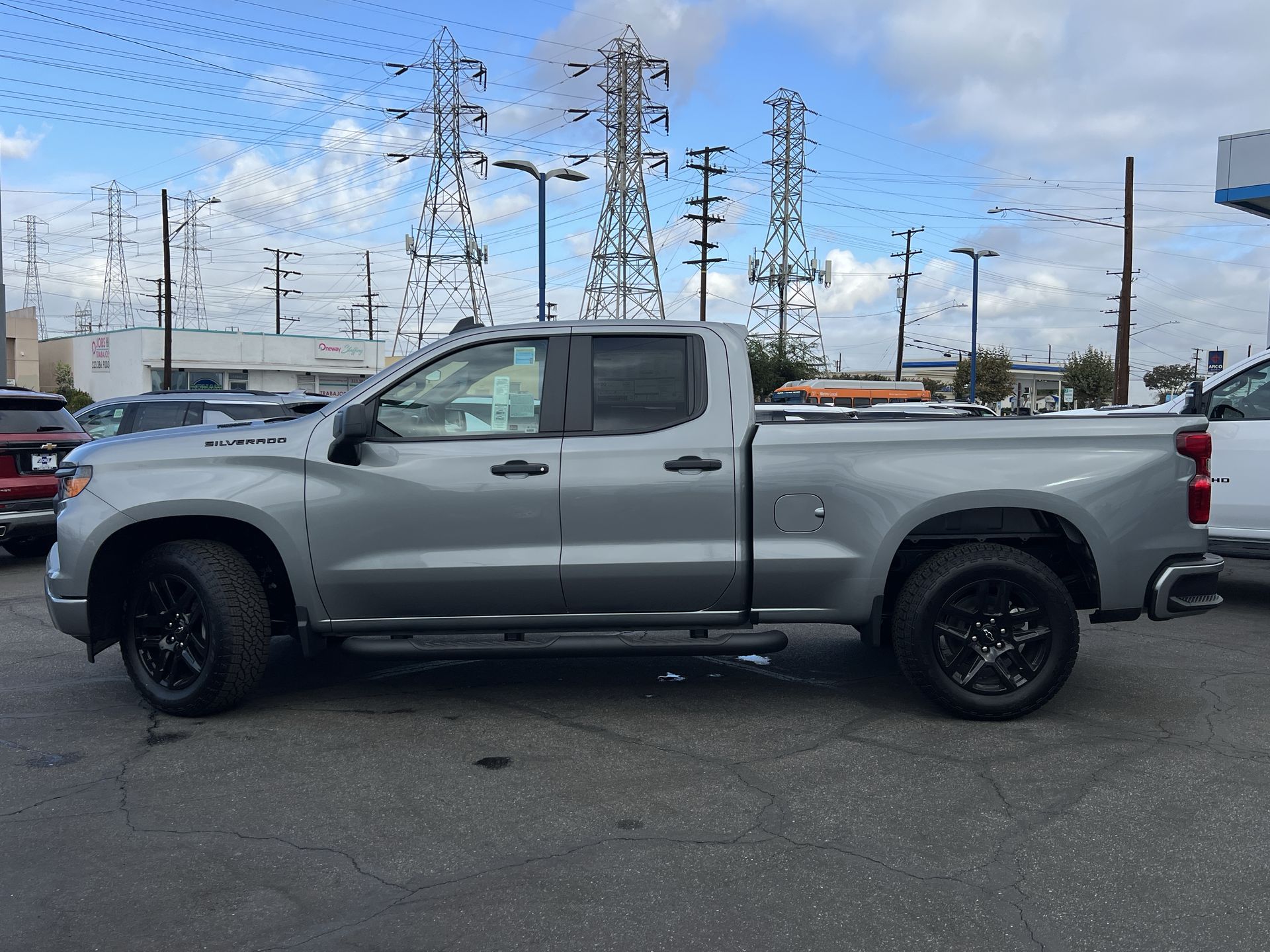 2026 Chevrolet Silverado 1500 Custom photo 2