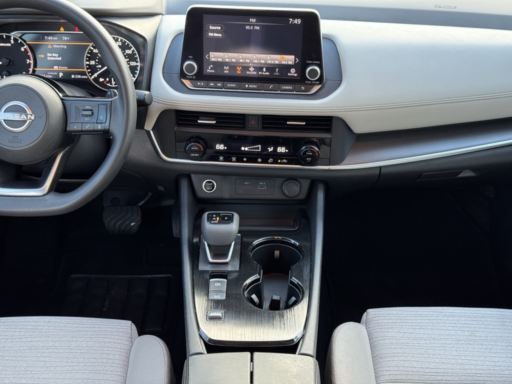 2023 Nissan Rogue SV photo 22