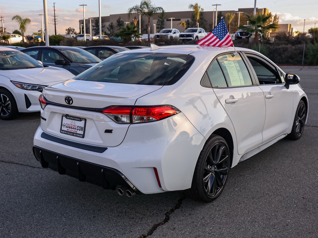 2023 Toyota Corolla SE photo 2