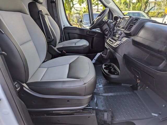 2025 Ram 3500 Tradesman photo 25