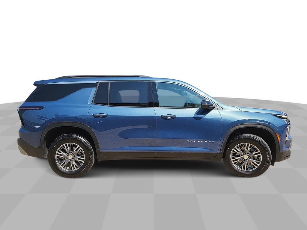 2025 Chevrolet Traverse photo 9