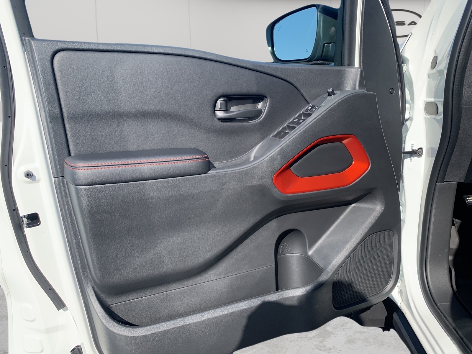 2026 Nissan Frontier Crew Cab PRO-4X photo 11