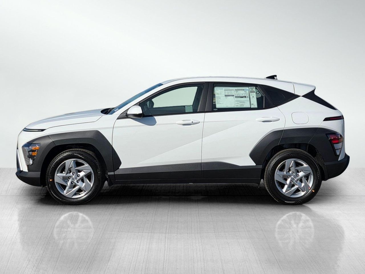 2026 Hyundai Kona SE photo 4
