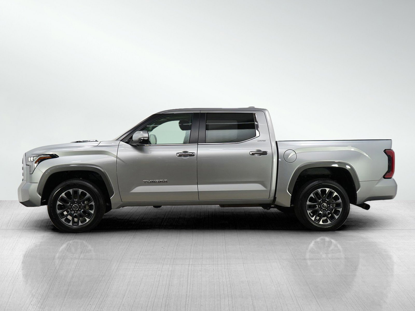 Used 2024 Toyota Tundra Limited with VIN 5TFJC5DB5RX062485 for sale in Bloomington, Minnesota