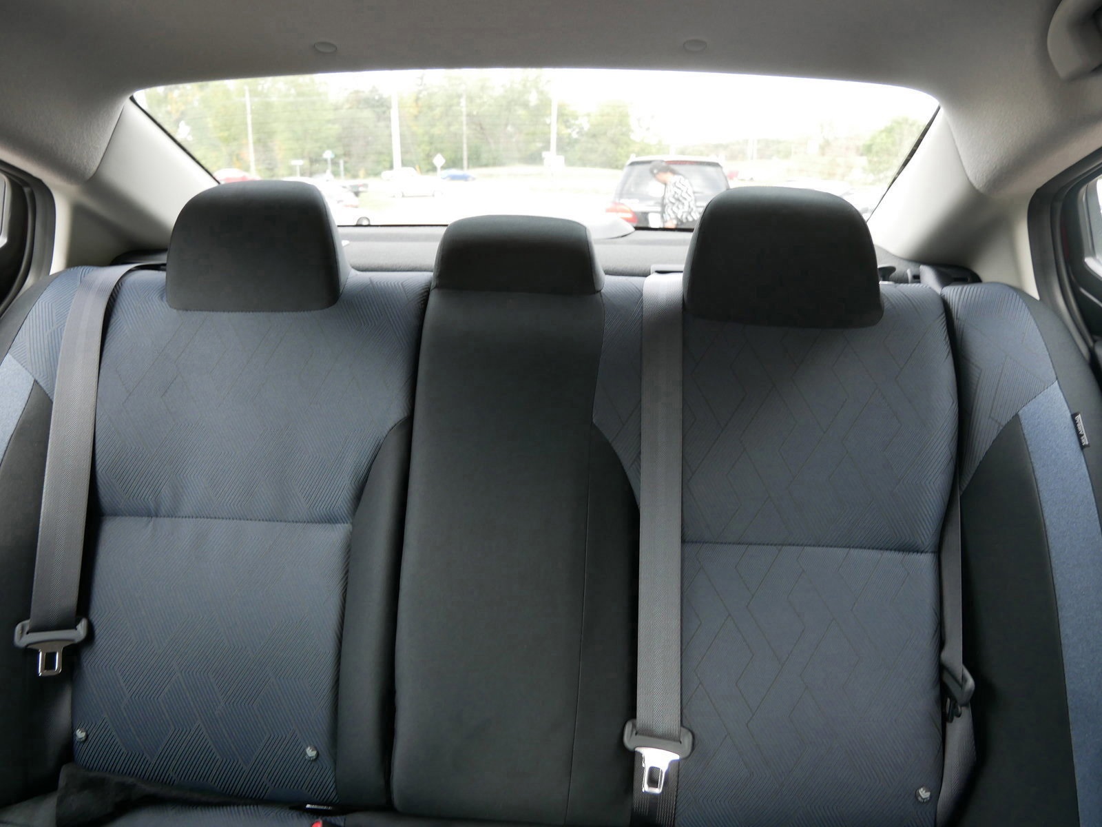 2025 Nissan Versa 1.6 SV photo 7