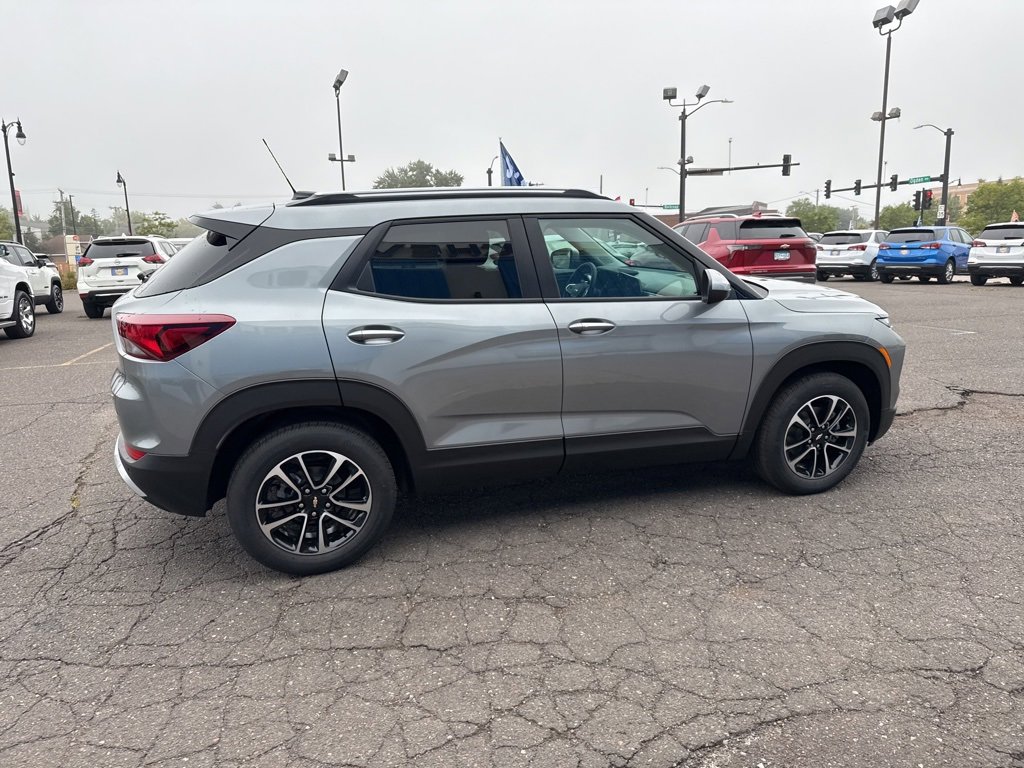 2026 Chevrolet Trailblazer LT photo 7