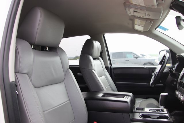 2020 Toyota Tundra SR5 photo 13