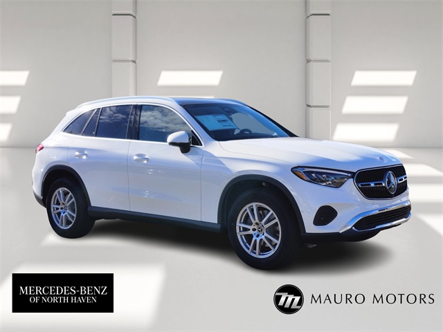 2026 Mercedes-Benz GLC Base's photo