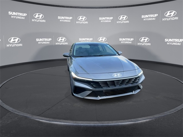 2025 Hyundai Elantra Hybrid Blue photo 4