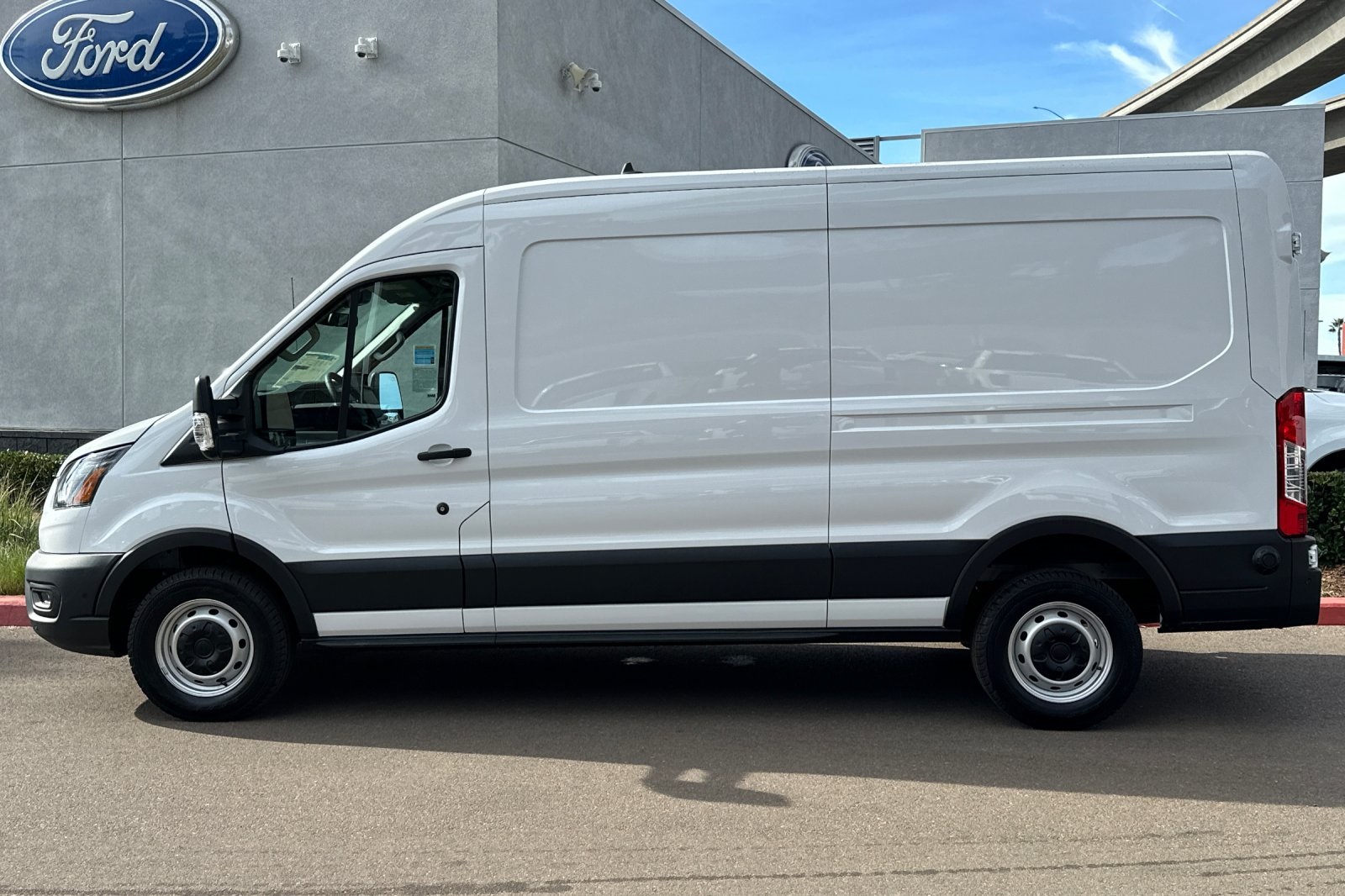 2024 Ford Transit Cargo Van photo 5