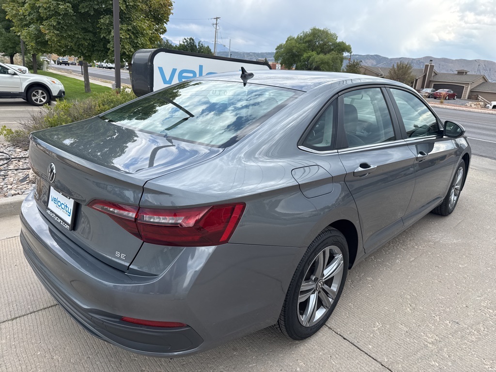 2024 Volkswagen Jetta 1.5T SE photo 2