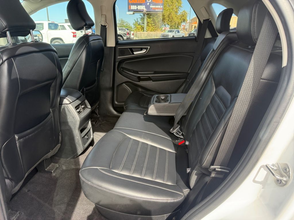 2023 Ford Edge SEL photo 19