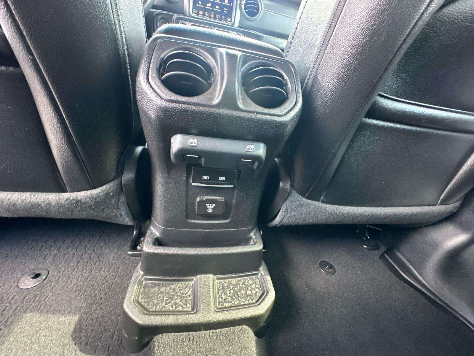 2021 Jeep Wrangler Unlimited Sahara photo 26