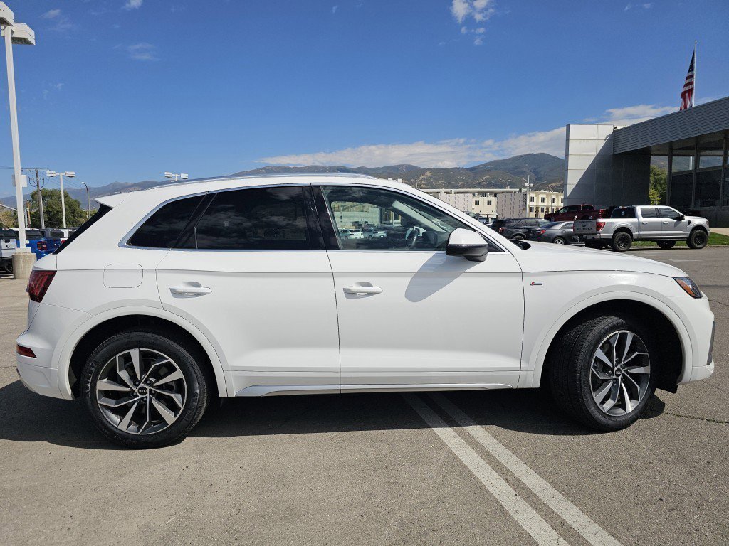 2022 Audi Q5 45 S line Premium photo 22