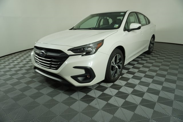 2025 Subaru Legacy Premium photo 3