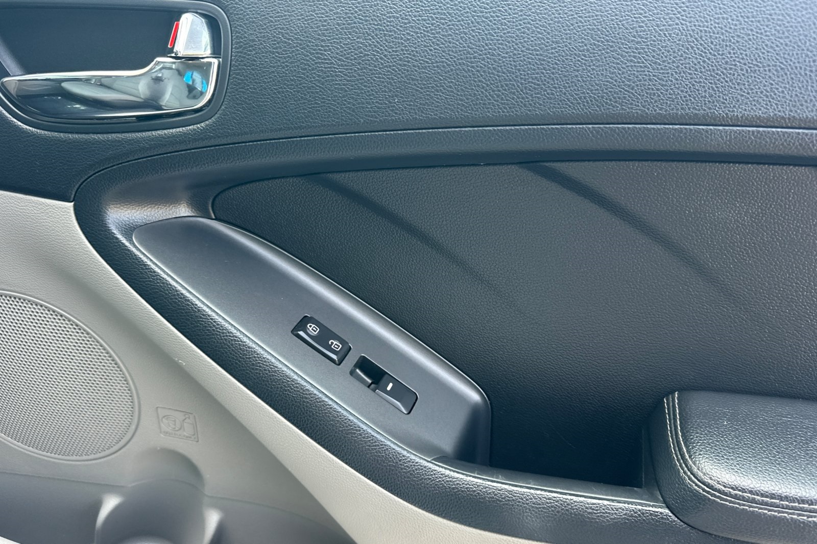2015 Kia Forte LX photo 20