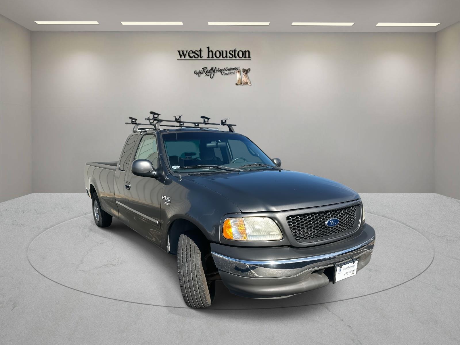 2002 Ford F-150 XLT photo 2