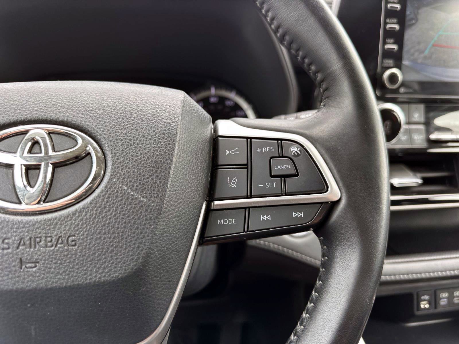 2022 Toyota Highlander LE Hybrid photo 29