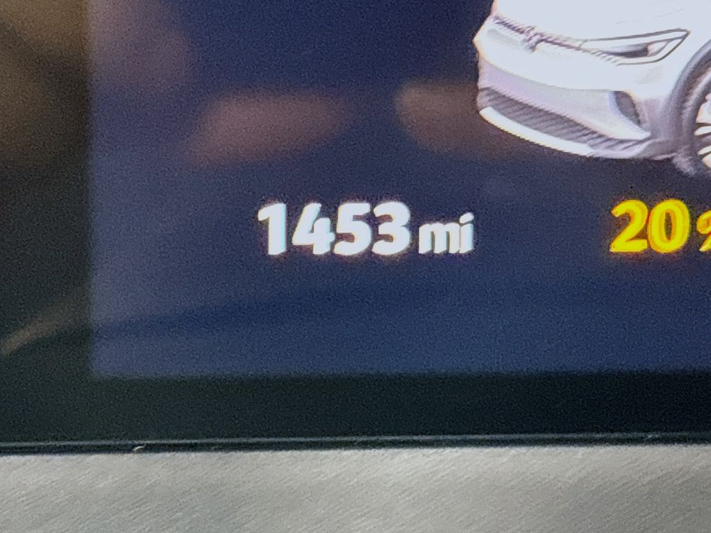 2023 Volkswagen ID.4 Standard photo 10