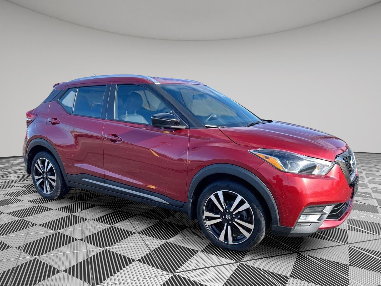 2020 Nissan Kicks SR