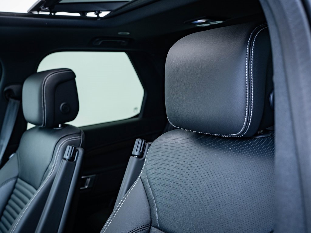 2025 Land Rover Discovery SE photo 20