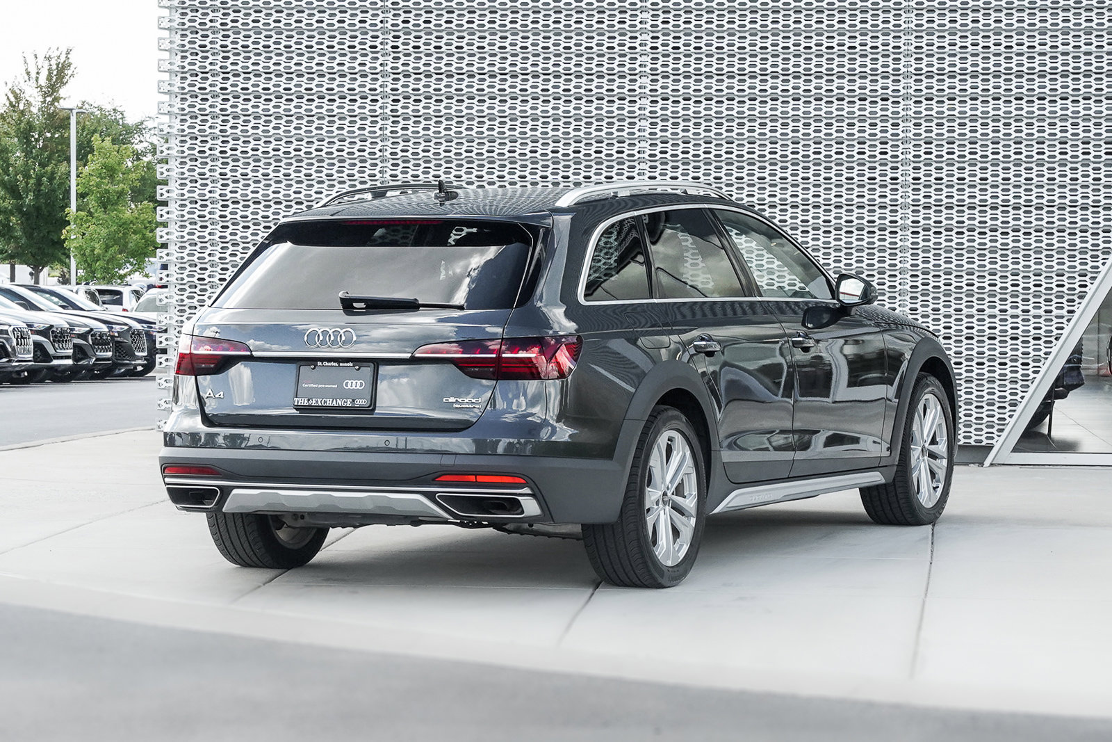 2022 Audi A4 Allroad Quattro Premium Plus photo 3