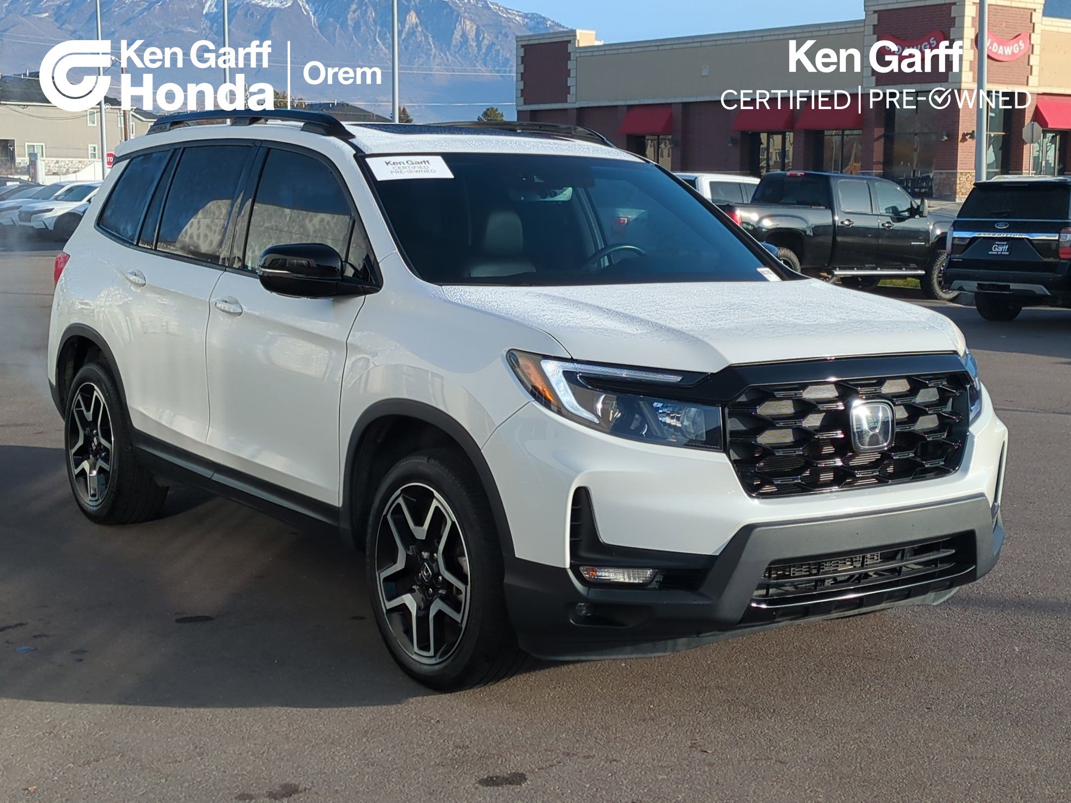 2022 Honda Passport Elite's photo