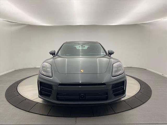2025 Porsche Panamera 4 photo 11