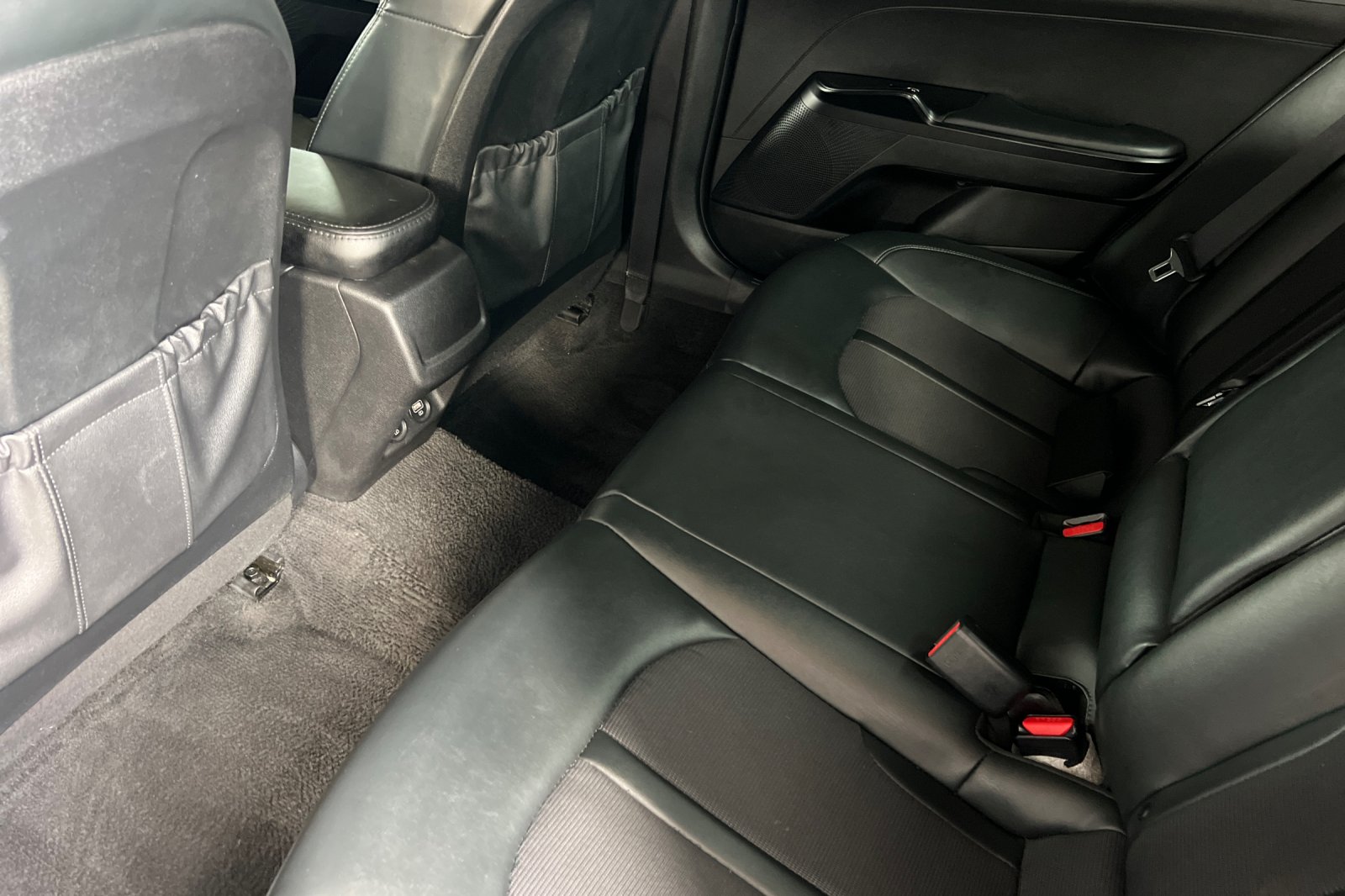 2022 Kia K5 GT-Line photo 11