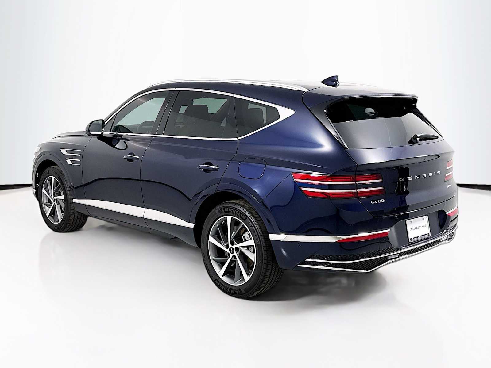 2025 Genesis GV80 2.5T Advanced photo 3