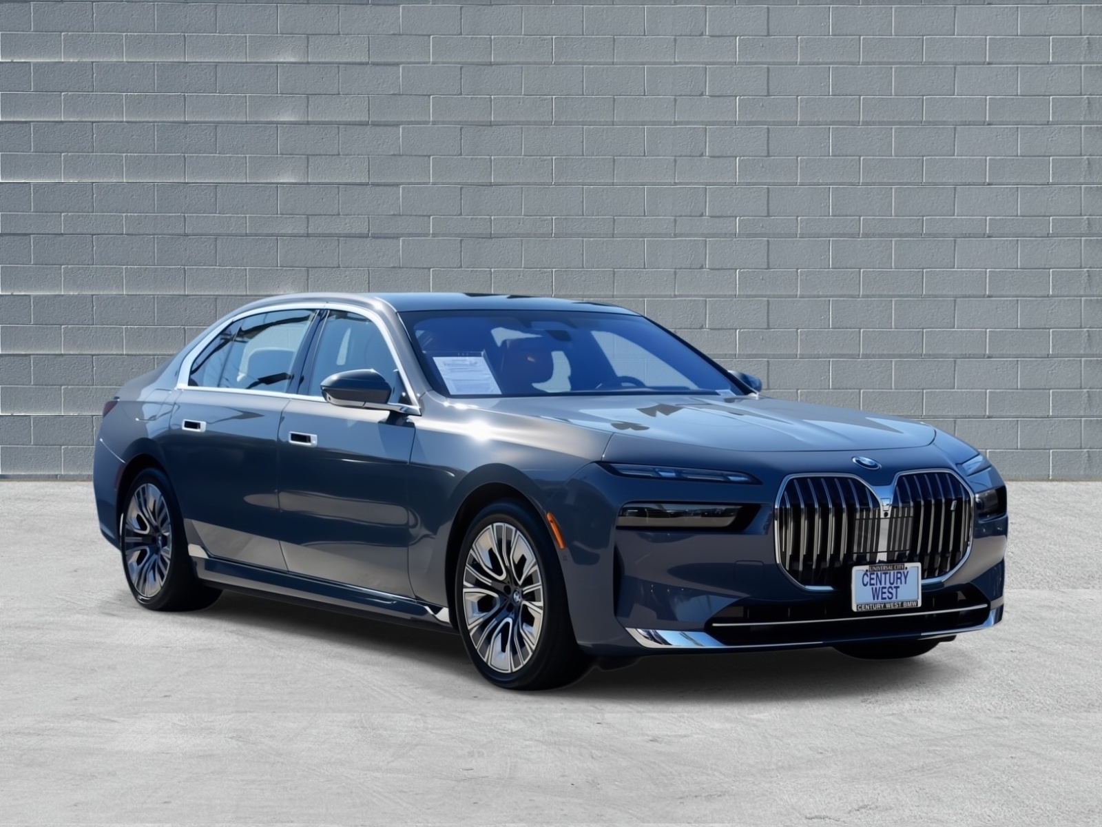 2025 BMW i7 60's photo